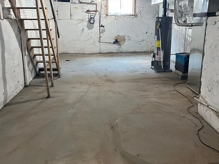 2239 N Van Pelt St — Photo 14