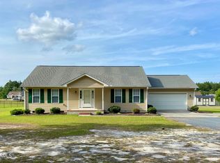 425 W Denny Ave, Pinebluff, NC 28373