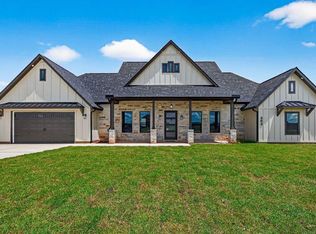 484 Angus Trl, Angleton, TX 77515