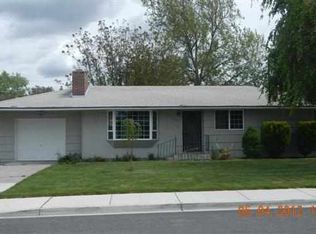 1114 N Jefferson Pl, Kennewick, WA 99336