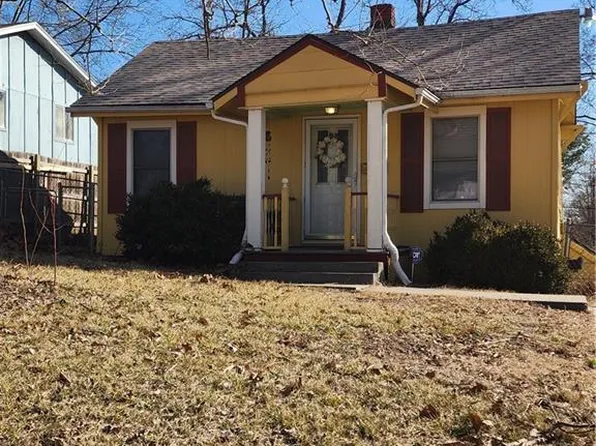 4525 Spruce Ave, Kansas City, MO 64130