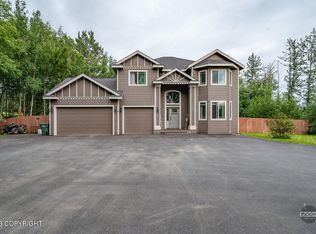 10745 E Meadowlark Cir, Palmer, AK 99645