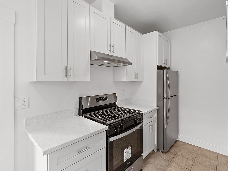 1st image of 1526 Filbert St APT 4