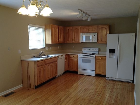 4th image of 173 Saddle Creek Ln