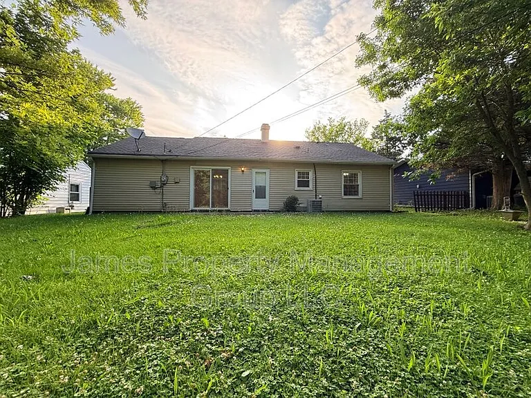 1004 Oakland Dr — Photo 11