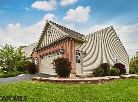 3rd image of 241 Amberleigh Ln