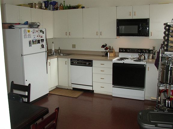 2nd image of 2634 South Ct #A