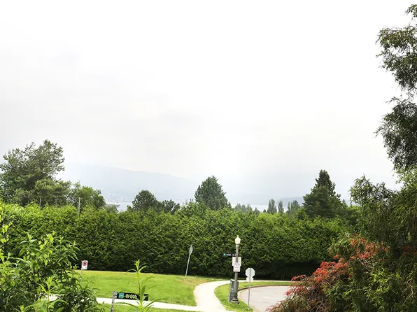 4010 W 8th Ave, Vancouver, BC V6R 1Z5