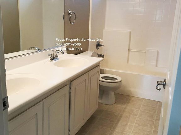 4th image of 26580 Pegasus Way