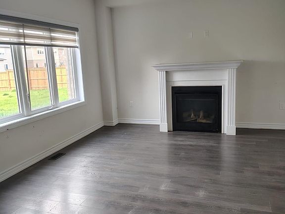 5th image of 317 Forks Rd E