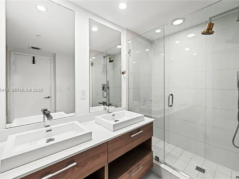 1300 S Miami Avenue Rd #3303 — Photo 13