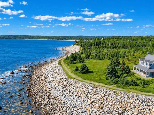 160 Pierce Point Rd, Western Head, NS B0T 1K0