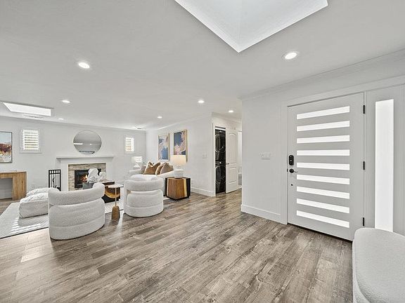 4th image of 2673 Ohio Ave