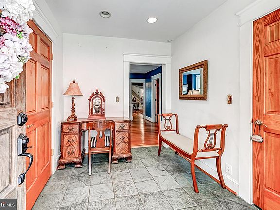 5th image of 3779 Old Columbia Pike