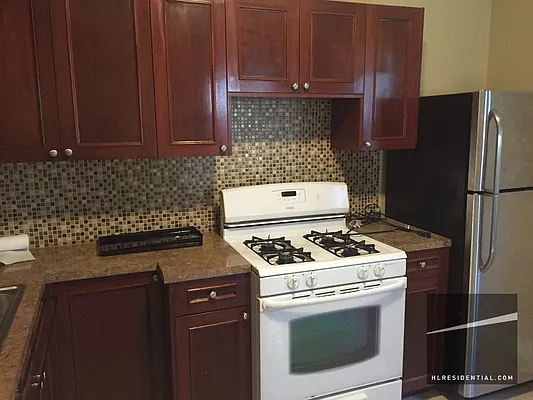 Rented by Highline Residential | media 19