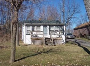 65 E Field Dr, Valparaiso, IN 46383