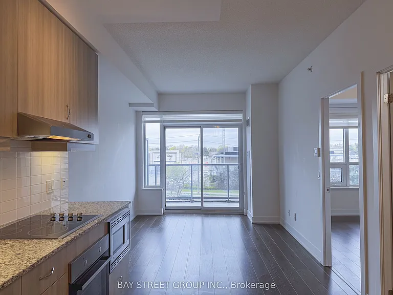 7 Kenaston Gdns #119 — Photo 7