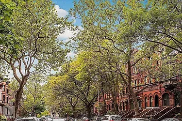 Rented by Living New York