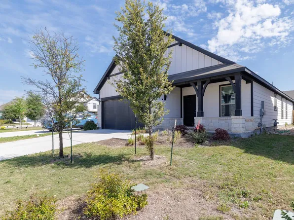 1620 Holly Lake Dr, Leander, TX 78641