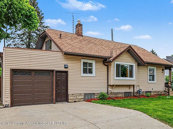 3rd image of 312 W Rockford Rd