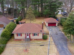 83 Parkerview St, Springfield, MA 01129