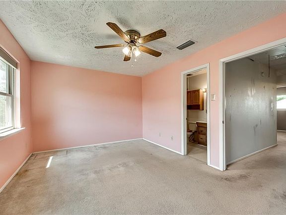 3rd image of 81 W Mountain Creek Dr #11