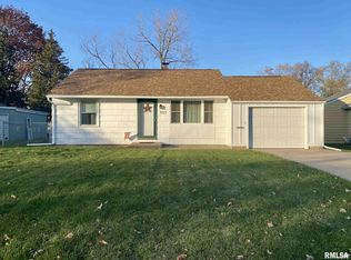 2017 W Overbrook Dr, Peoria, IL 61604