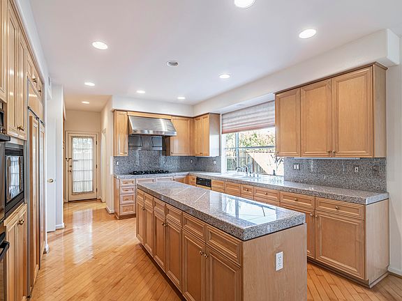 4th image of 18868 Masson Terrace Ct