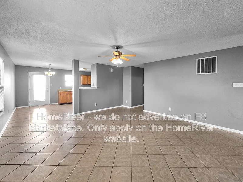 3 bed, 2.0 bath, 1224 sqft, $1,700 — Photo 4