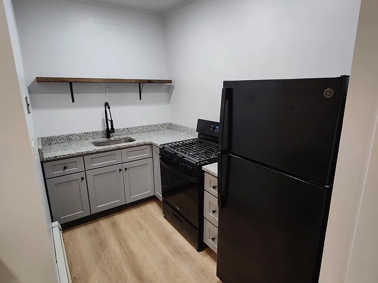 60 N Harrison Ave #1 — Photo 2