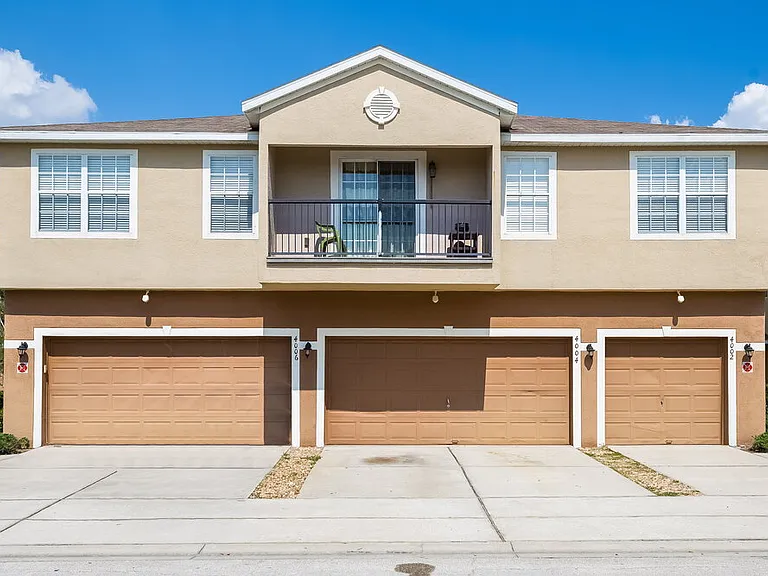 4004 Pemberly Pines Cir — Photo 1