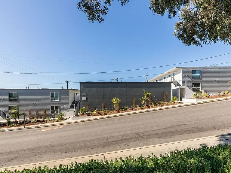 Sierra Street TIC (321 El Segundo/Palm LLC) — Photo 17