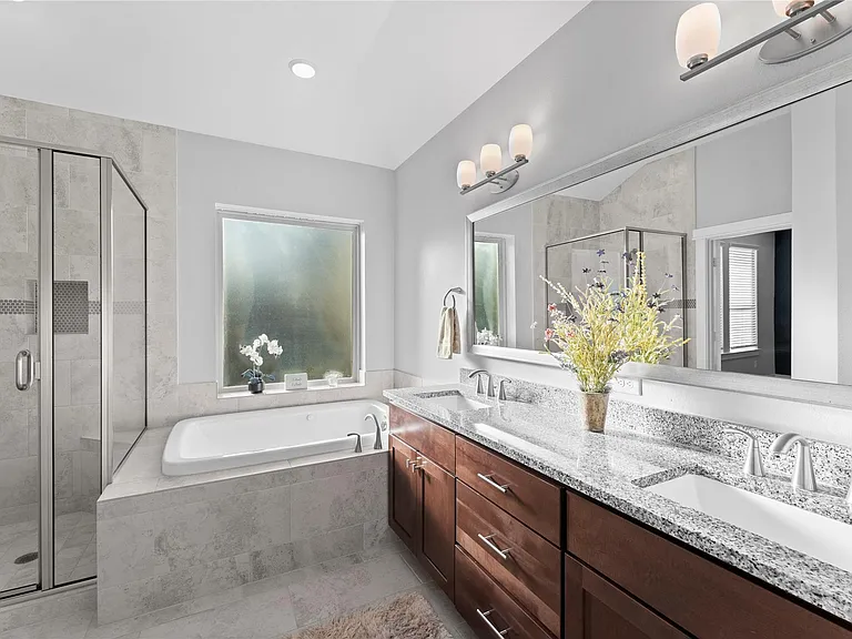 817 Kamano Ave — Photo 18