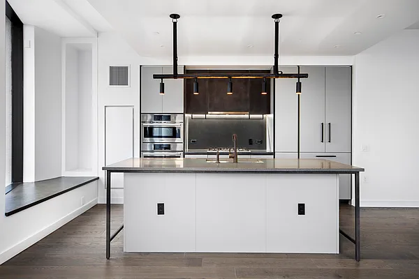 Rented by Sotheby's International Realty | media 32