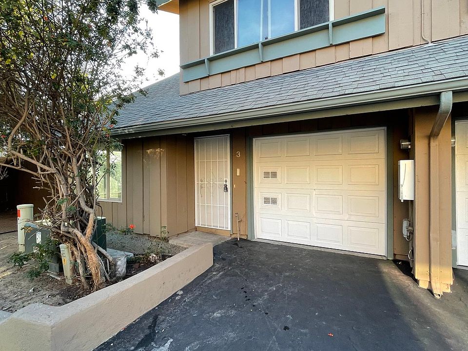 1st image of 900 N Citrus Ave Unit 3
