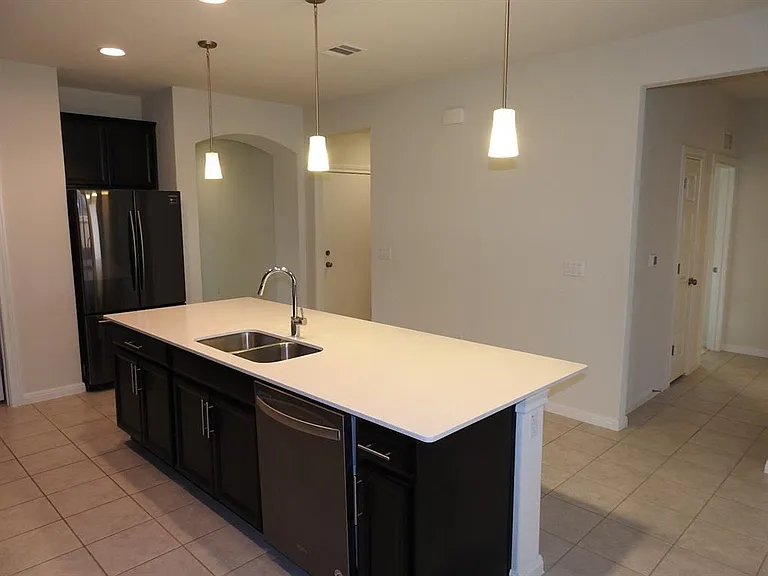 9903 Quercia Dr — Photo 8