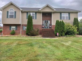 441 Walker Ln, London, KY 40744