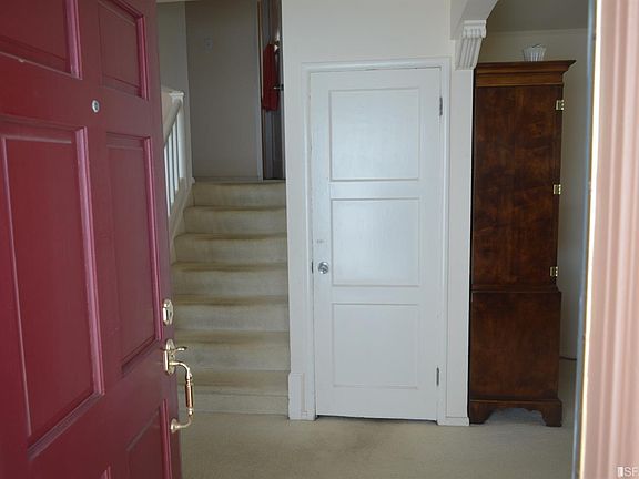 5th image of 141 Ashland Dr
