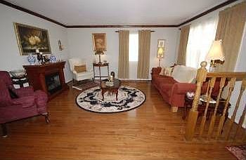 1st image of 513 N Brighton Ct