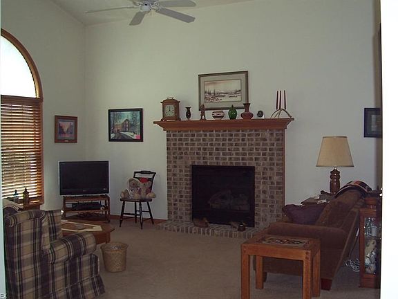 5th image of 49315 Eagle Dr
