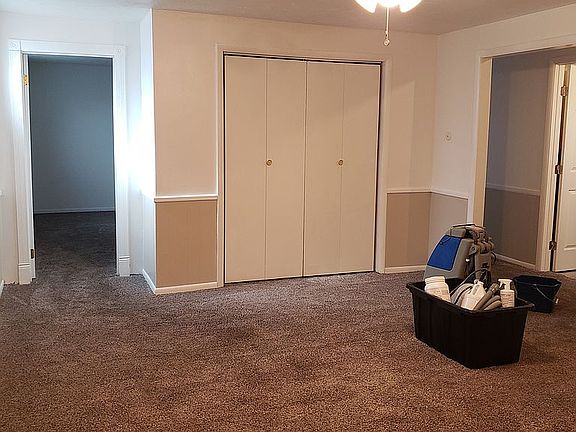 4th image of 616 Angela Dr