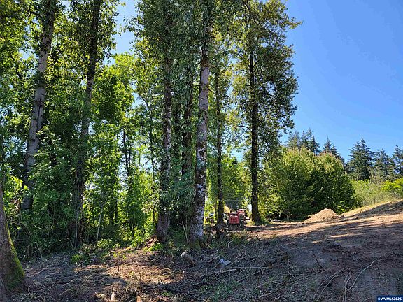 2nd image of 0 Oak Grove Dr NW