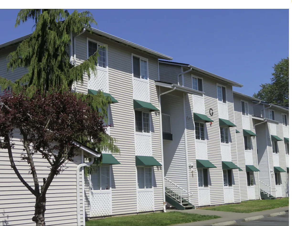Winterhill Apartments — Photo 3