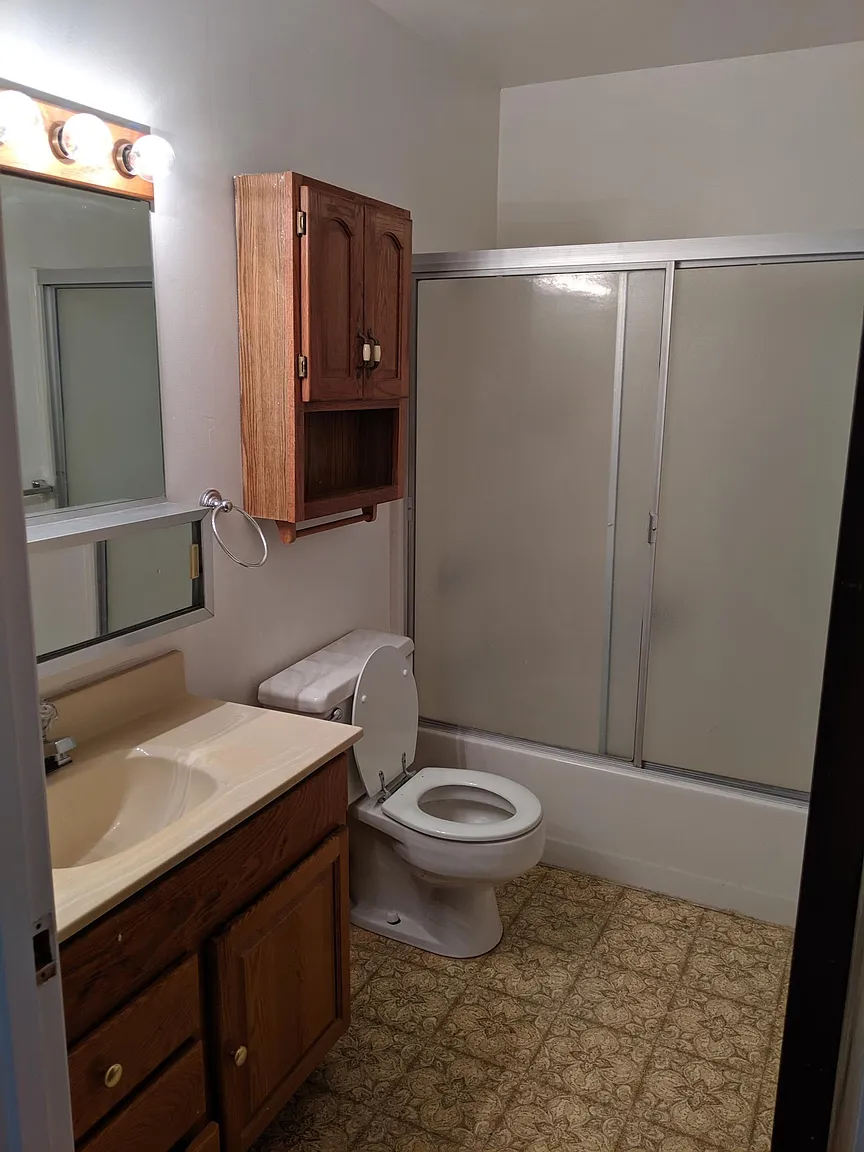 45 Royale Ave photo 1