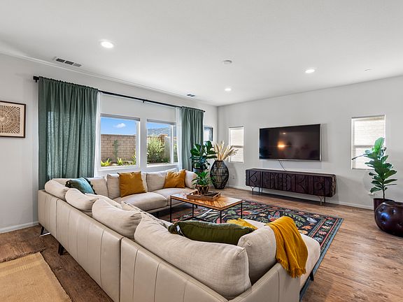 Grand room/Living room