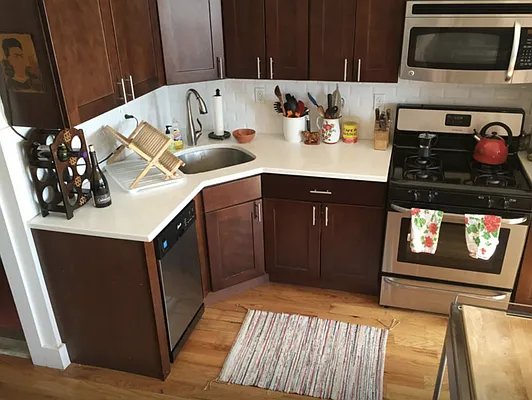 Rented by Makover Group Inc | media 38