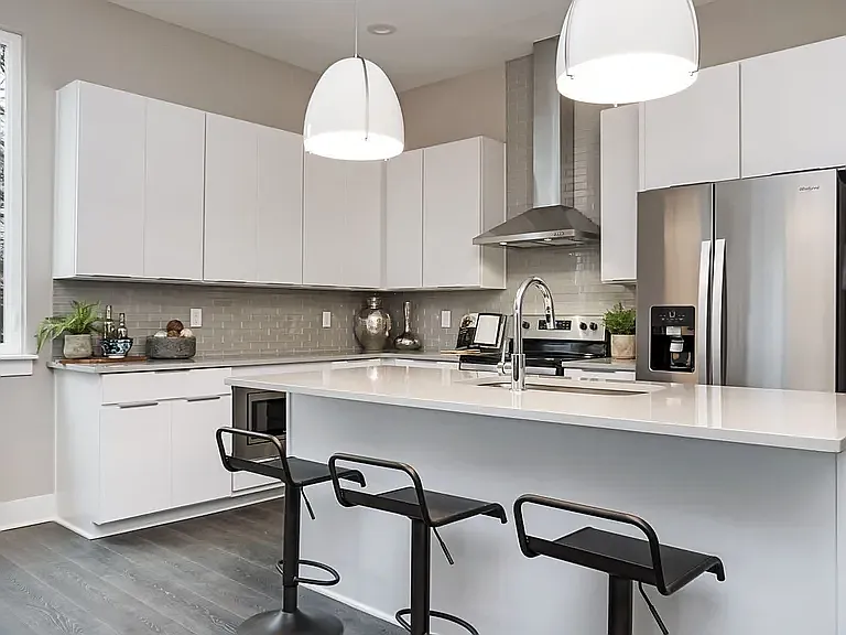 341 Douglas Ave #201 — Photo 8
