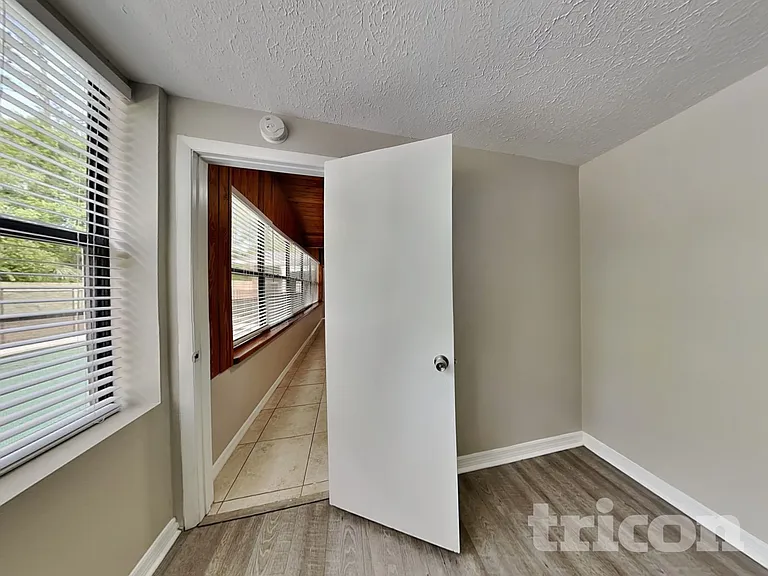 14314 Ravenwood Ln — Photo 21