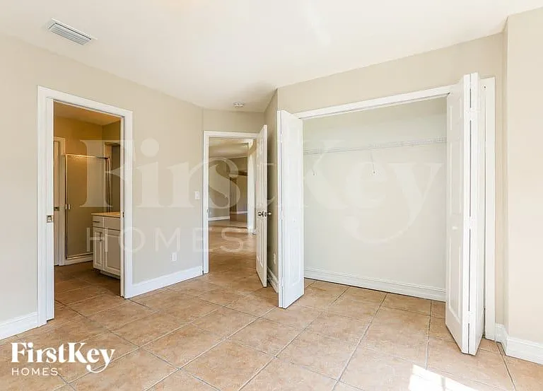 713 McKinley Ave — Photo 10