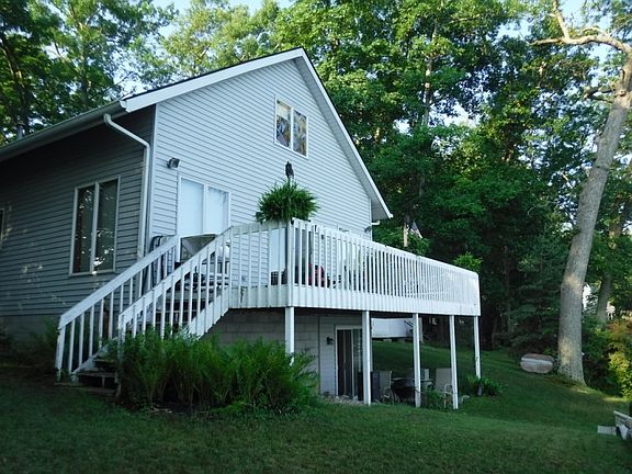 3rd image of 6313 Hartwood Dr
